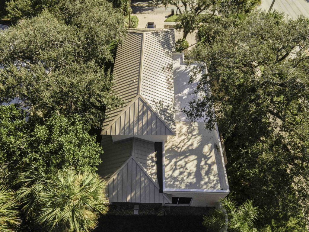 Residential hoe with a metal roof port st lucie